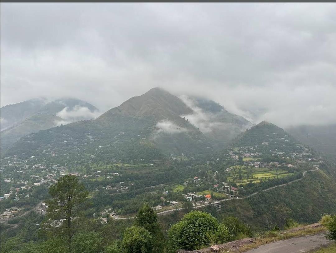 Sky Resort Ajk Patikka Muzaffarabad Exterior photo